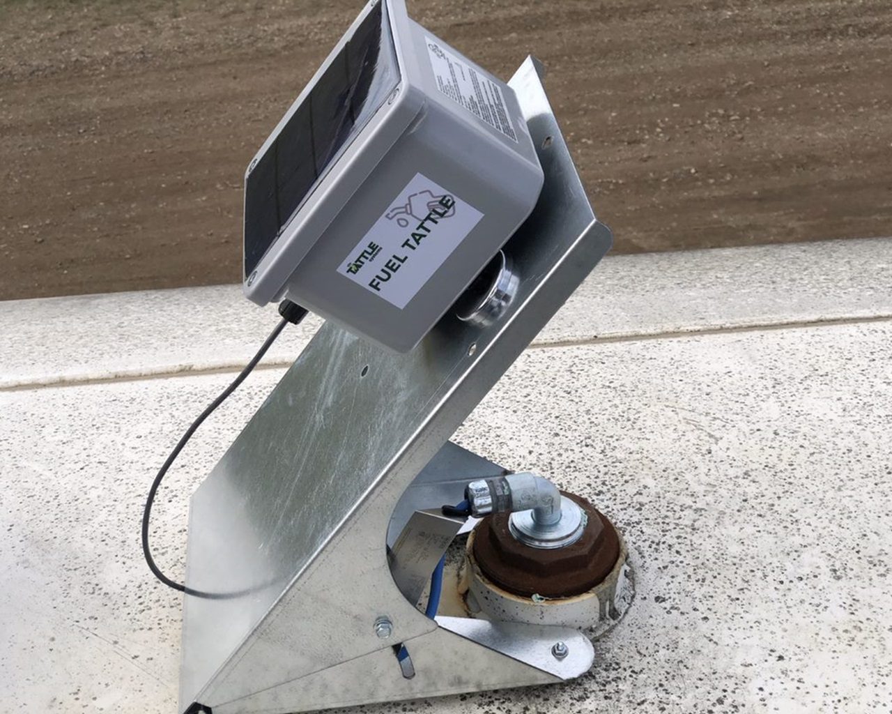FUEL-TATTLE SYSTEM Hardware